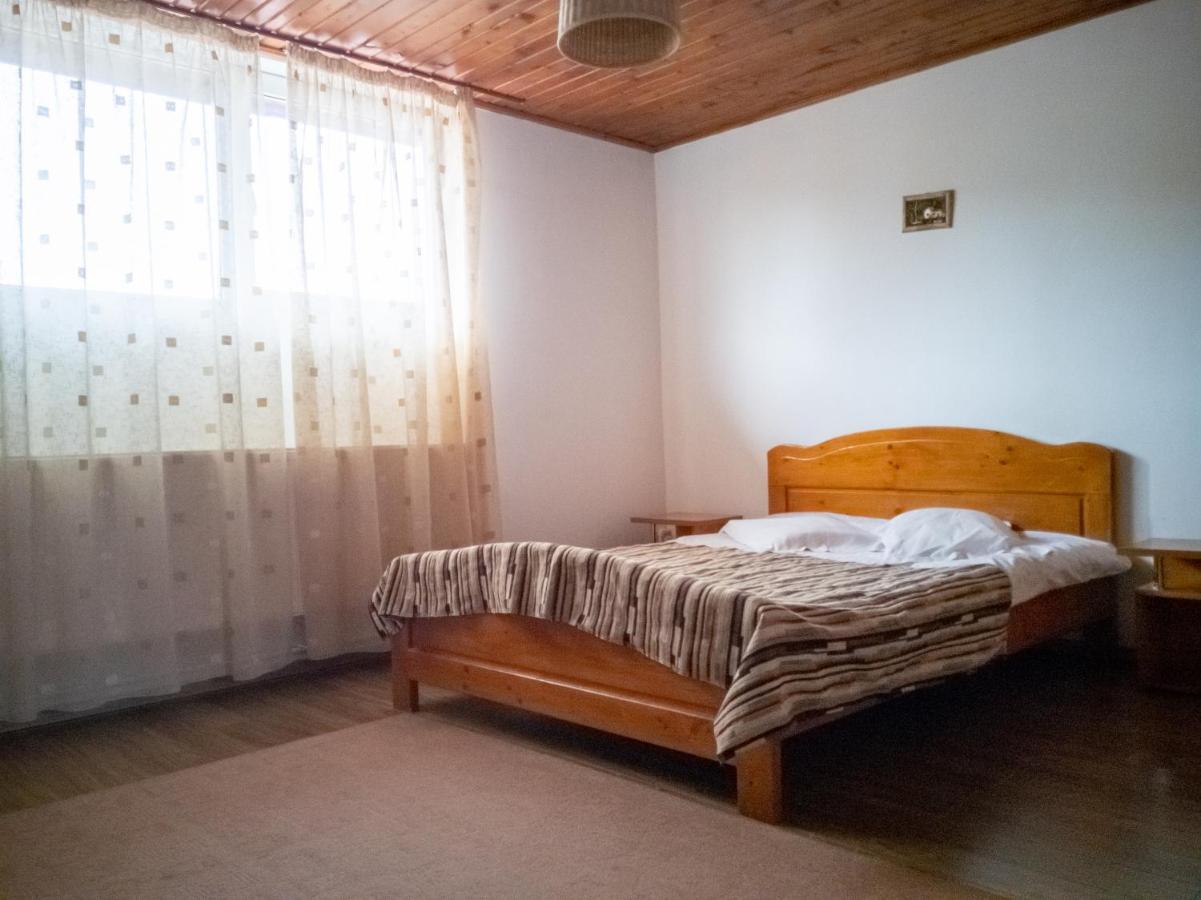 Pensiunea Amada Leresti Exteriér fotografie